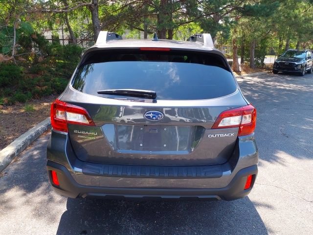 Used 2018 Subaru Outback 2.5i Premium AWD/4WD image 6
