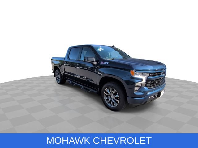 Used 2022 Chevrolet Silverado 1500 RST w/ Z71 Off-Road Package AWD/4WD image 2