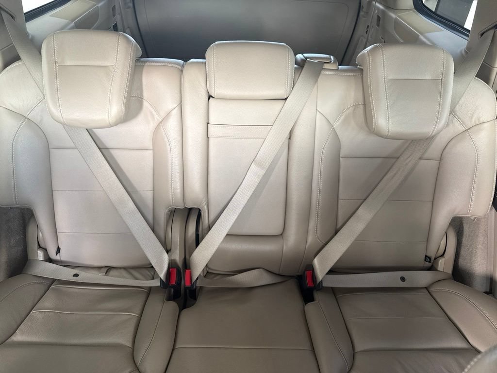 Used 2016 Mercedes-Benz GL 550 4MATIC image 17