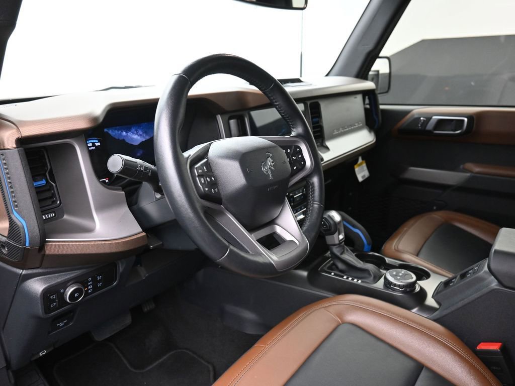 Used 2023 Ford Bronco Outer Banks image 18