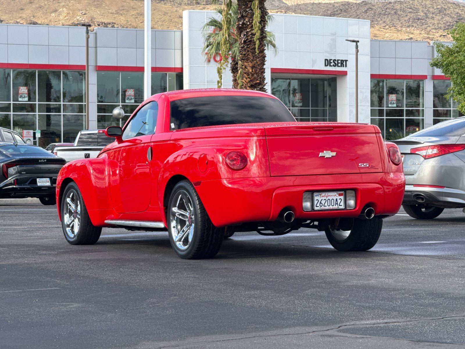 Used 2004 Chevrolet SSR w/ Preferred Equipment Group image 5