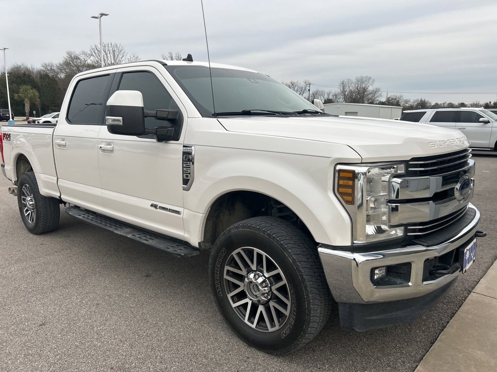 Used 2019 Ford F250 Lariat w/ Lariat Ultimate Package image 3