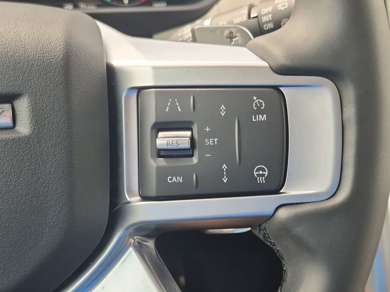 Certified 2025 Land Rover Discovery Dynamic SE AWD/4WD image 26