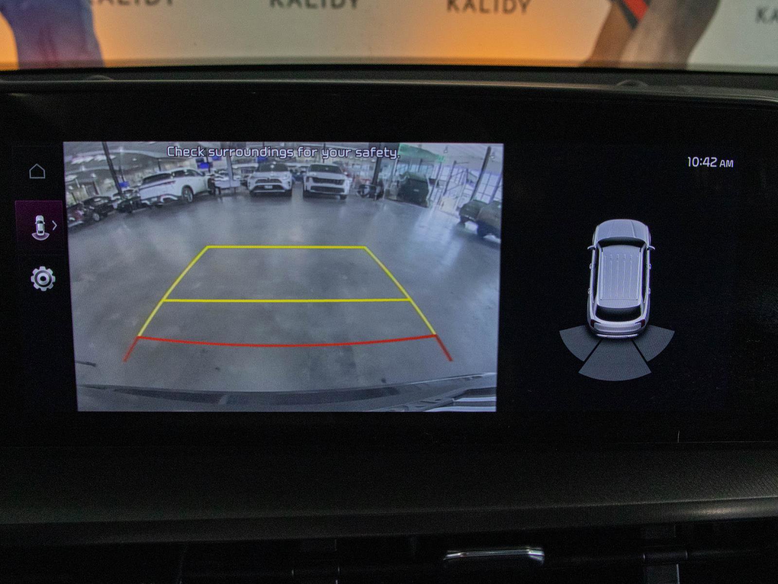 Used 2025 Kia Telluride S image 7