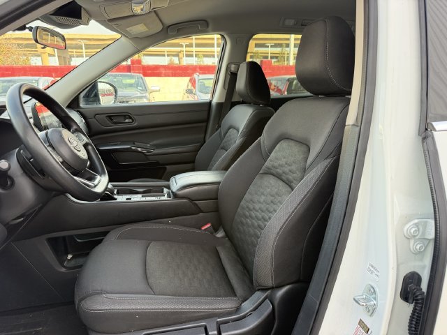 Used 2024 Nissan Pathfinder S w/ Cargo Package FWD image 23