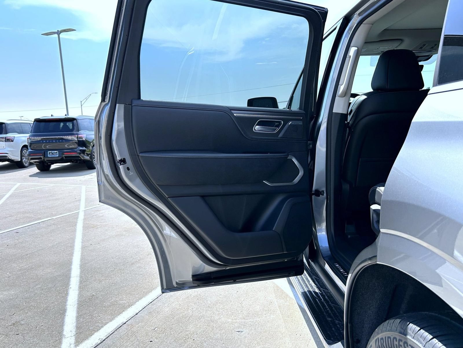 New 2027 INFINITI QX80 Luxe w/ Cargo Package AWD/4WD image 21