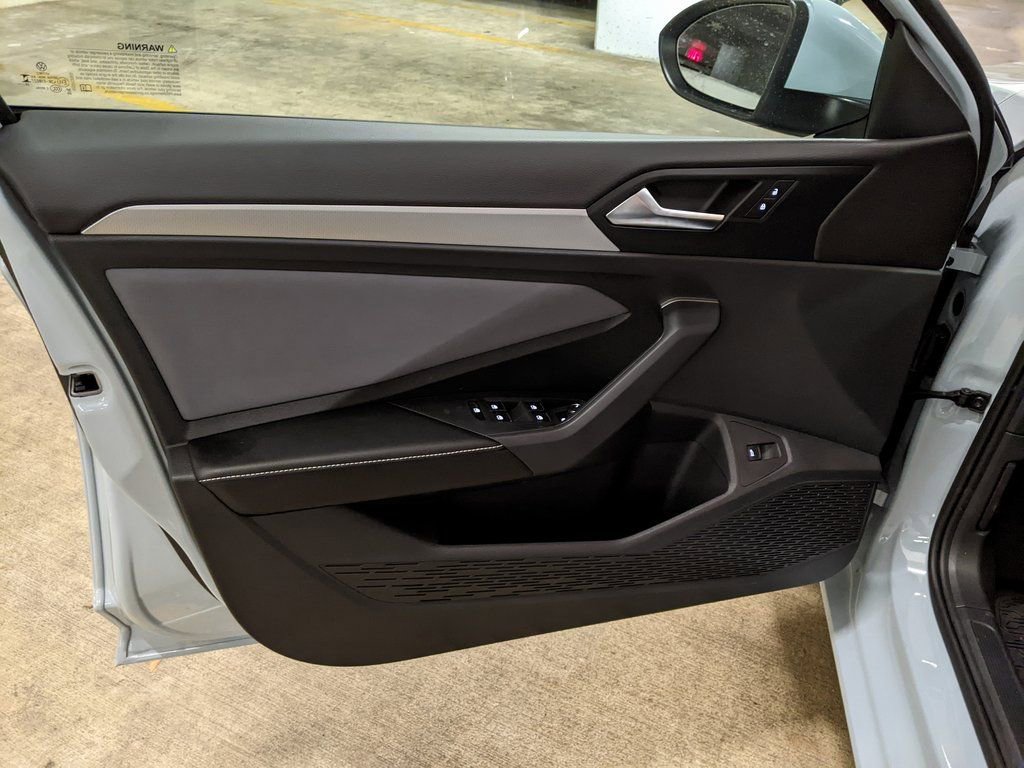 New 2026 Volkswagen Jetta SE FWD image 9