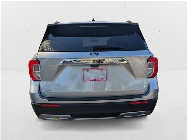 Used 2023 Ford Explorer XLT w/ Equipment Group 202A image 7