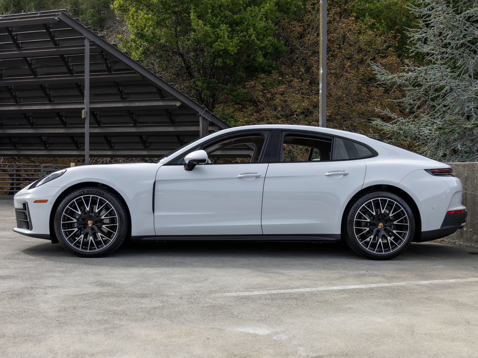 New 2026 Porsche Panamera 4 AWD/4WD image 2
