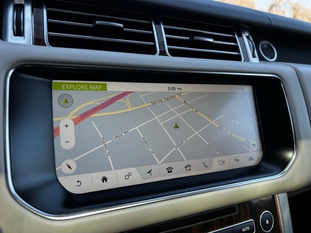 Used 2017 Land Rover Range Rover HSE image 42