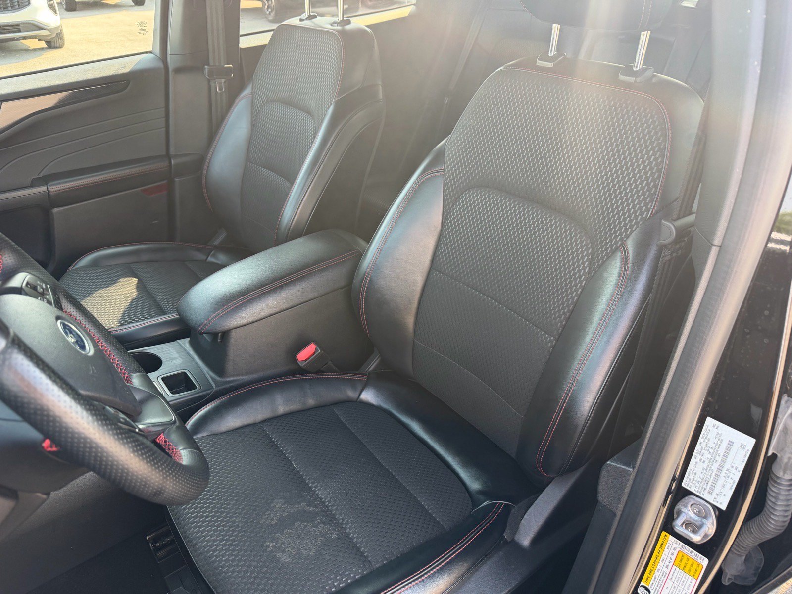 Used 2024 Ford Escape ST-Line w/ Tech Pack #1 FWD image 27