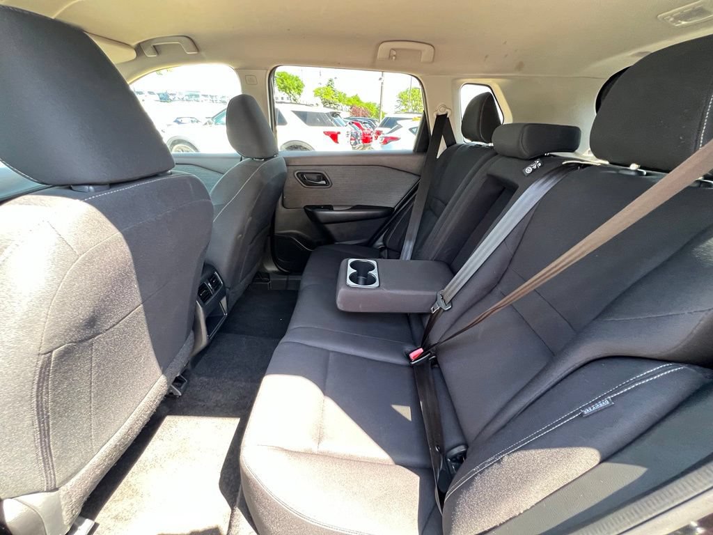 Used 2023 Nissan Rogue S AWD/4WD image 21