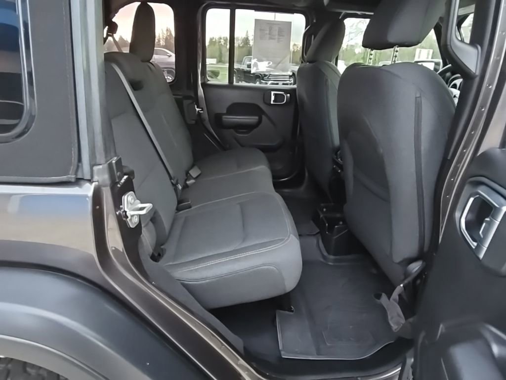 Used 2024 Jeep Wrangler Unlimited Sport AWD/4WD image 27
