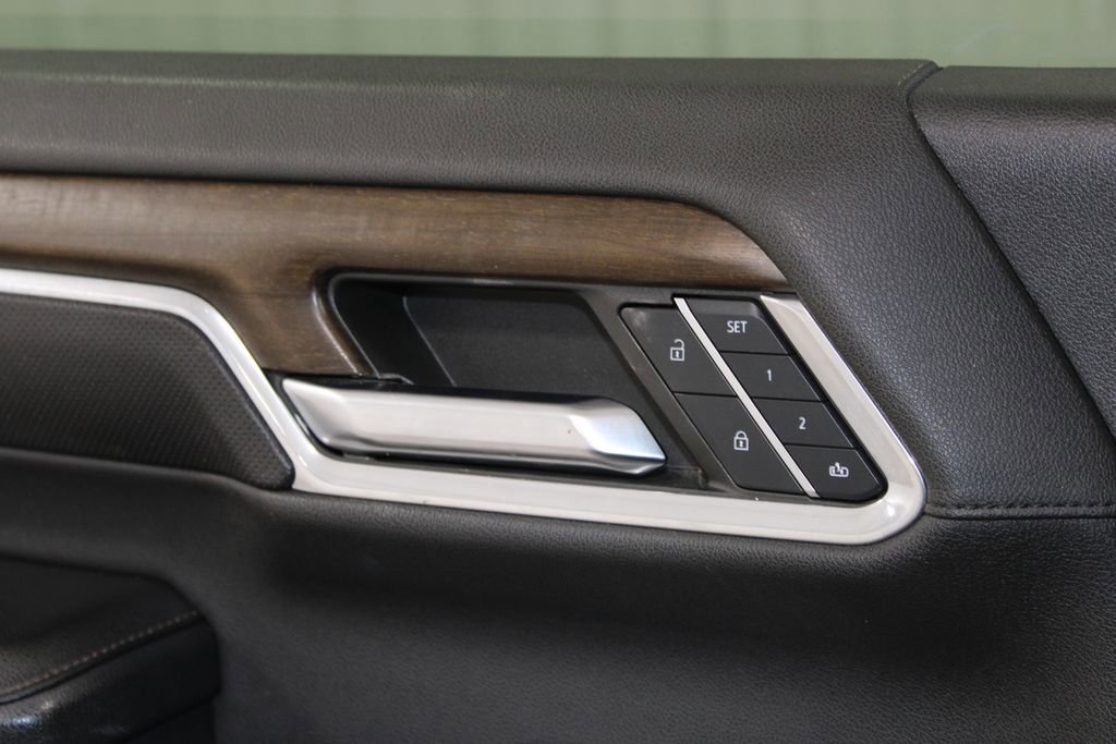 Used 2024 Chevrolet Silverado 2500 High Country image 42