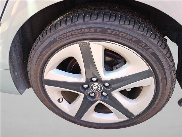 Used 2016 Toyota Prius Three Touring FWD image 5