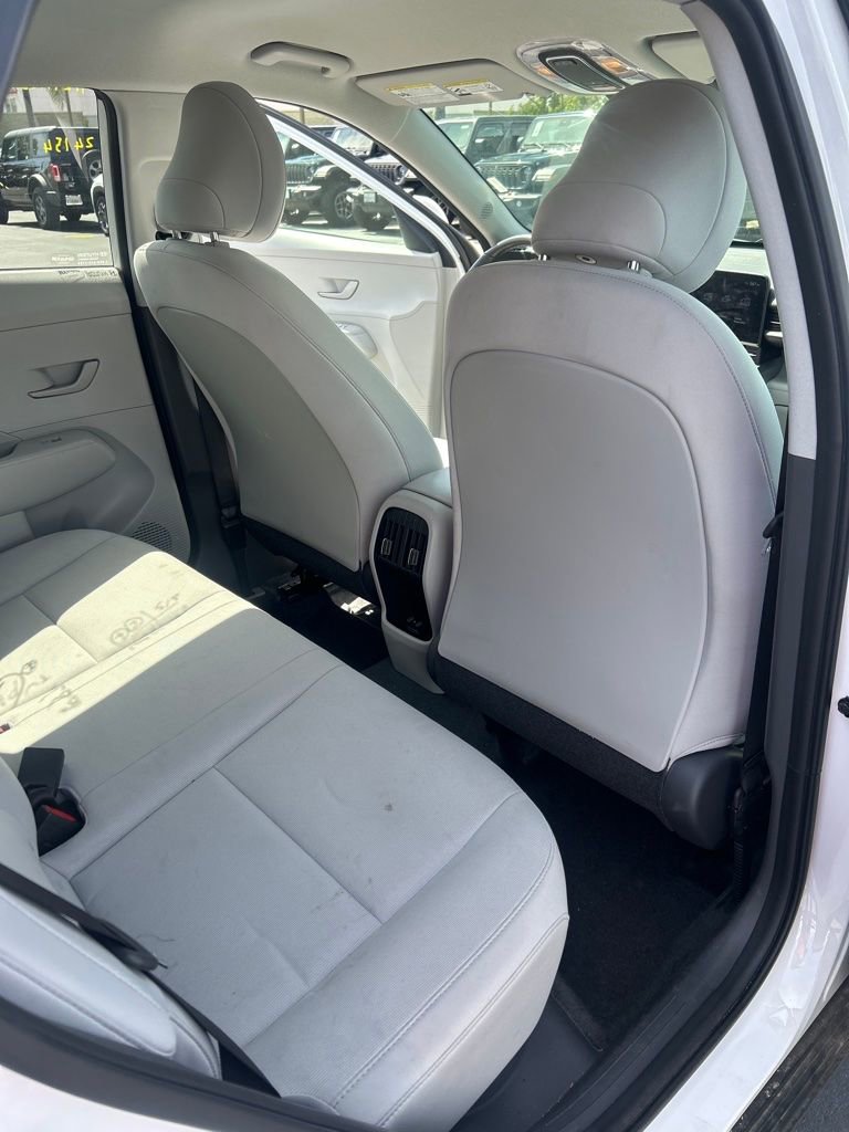 Used 2025 Hyundai Kona SEL image 15