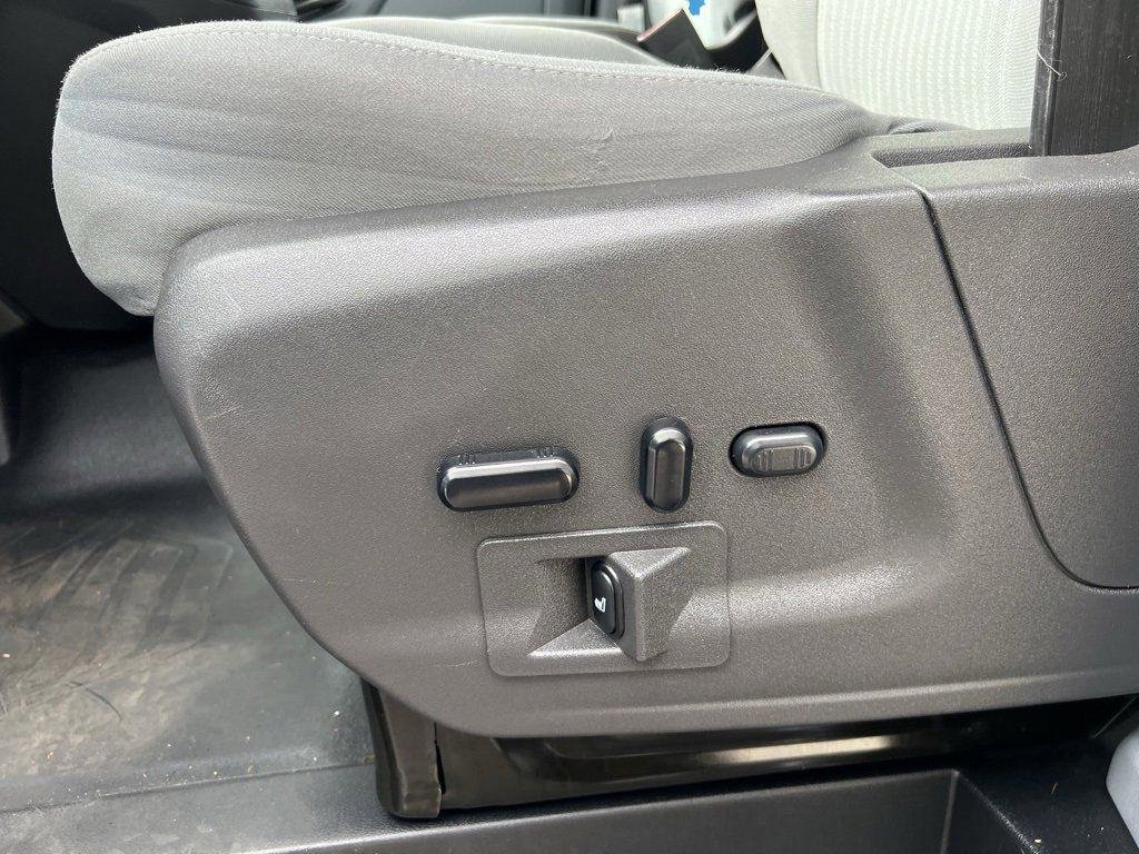 Used 2019 Ford Transit 350 XLT image 13
