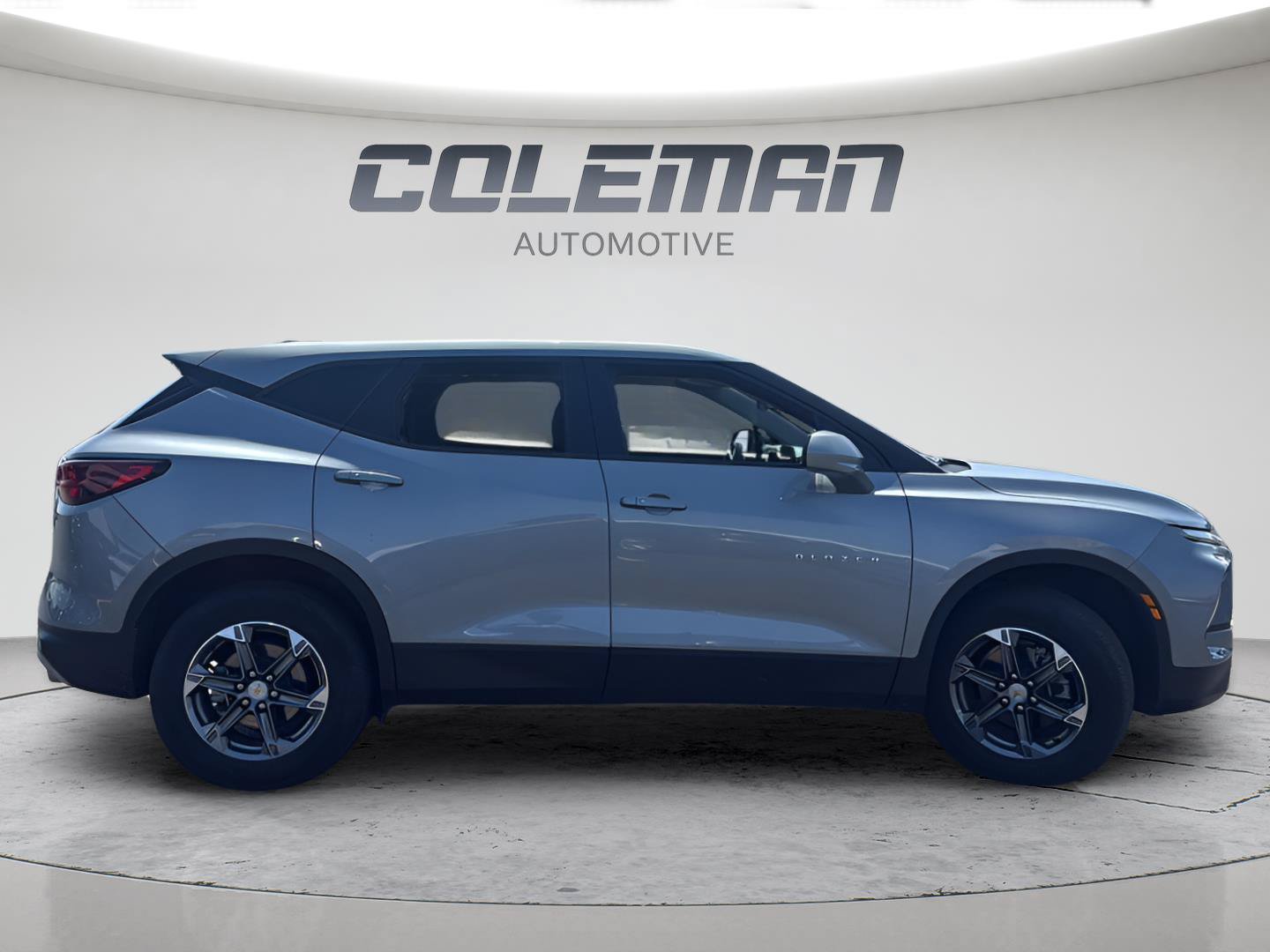 Used 2025 Chevrolet Blazer LT AWD/4WD image 6