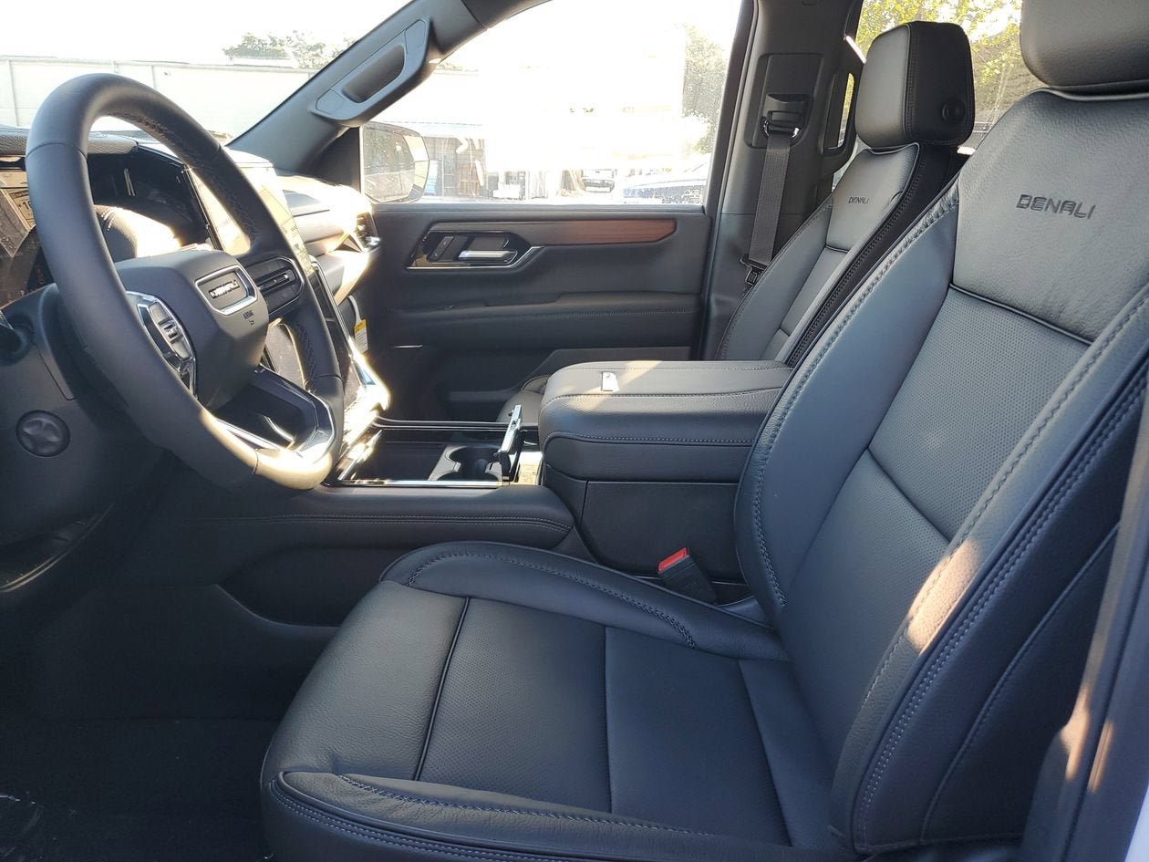 New 2026 GMC Yukon XL Denali w/ Sun & Power Step Package RWD image 19