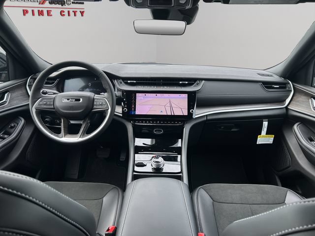 New 2026 Jeep Grand Cherokee L 4WD image 17