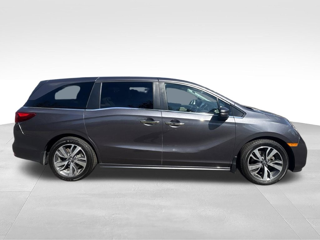 Used 2022 Honda Odyssey Touring image 2