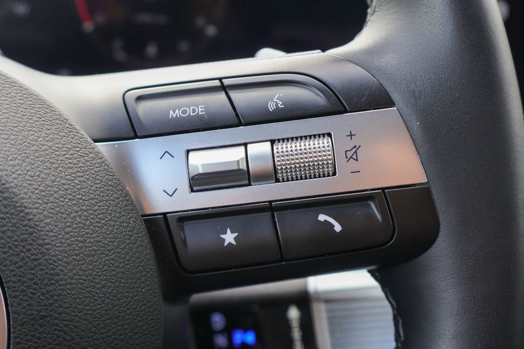 Certified 2025 Hyundai Tucson Limited image 14