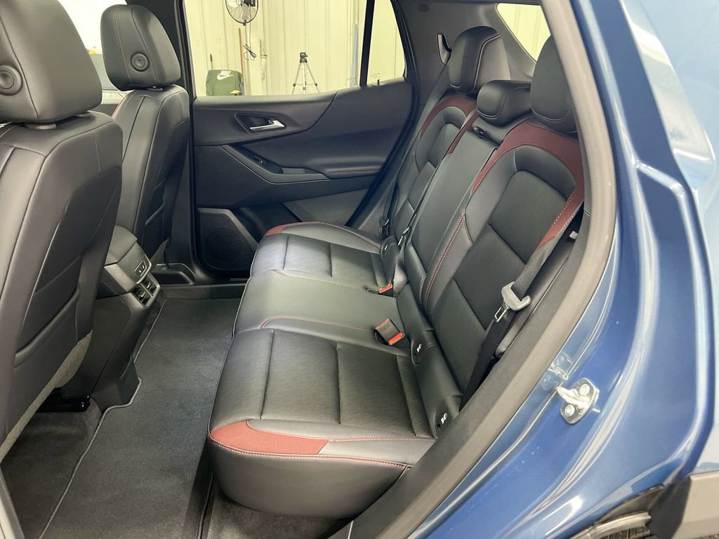 New 2027 Chevrolet Equinox RS w/ Safety and Technology Package AWD/4WD image 24