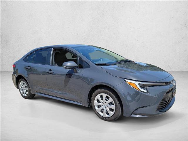 Used 2025 Toyota Corolla LE FWD image 3