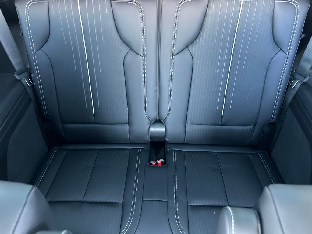 New 2026 Cadillac Vistiq Sport w/ LPO, Floor Liner Package image 14