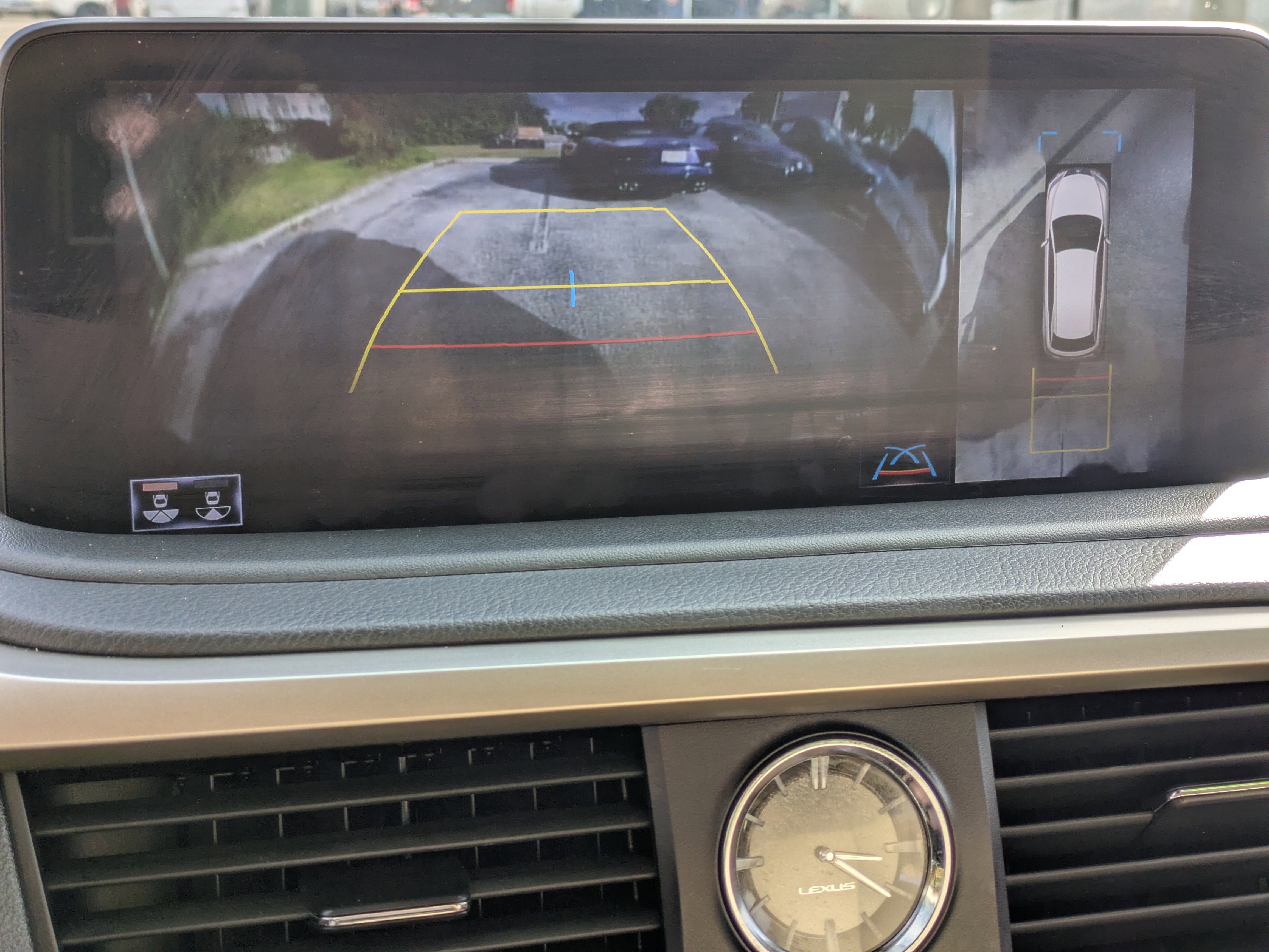 Used 2021 Lexus RX 350L RX 350L w/ Premium Package image 35