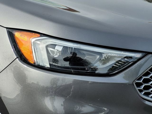 Used 2023 Ford Edge SEL image 11