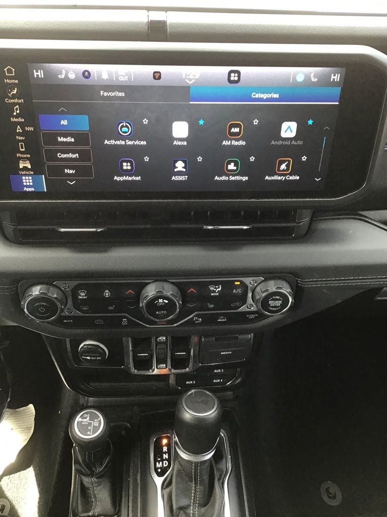 Used 2024 Jeep Wrangler High Altitude AWD/4WD image 12