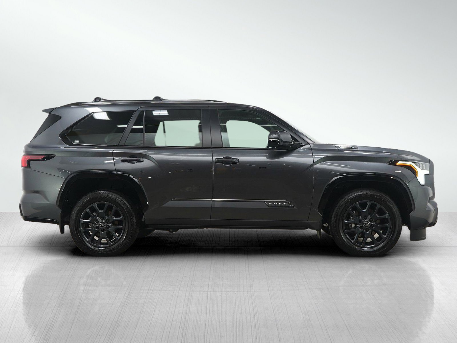 Used 2025 Toyota Sequoia 4WD image 6