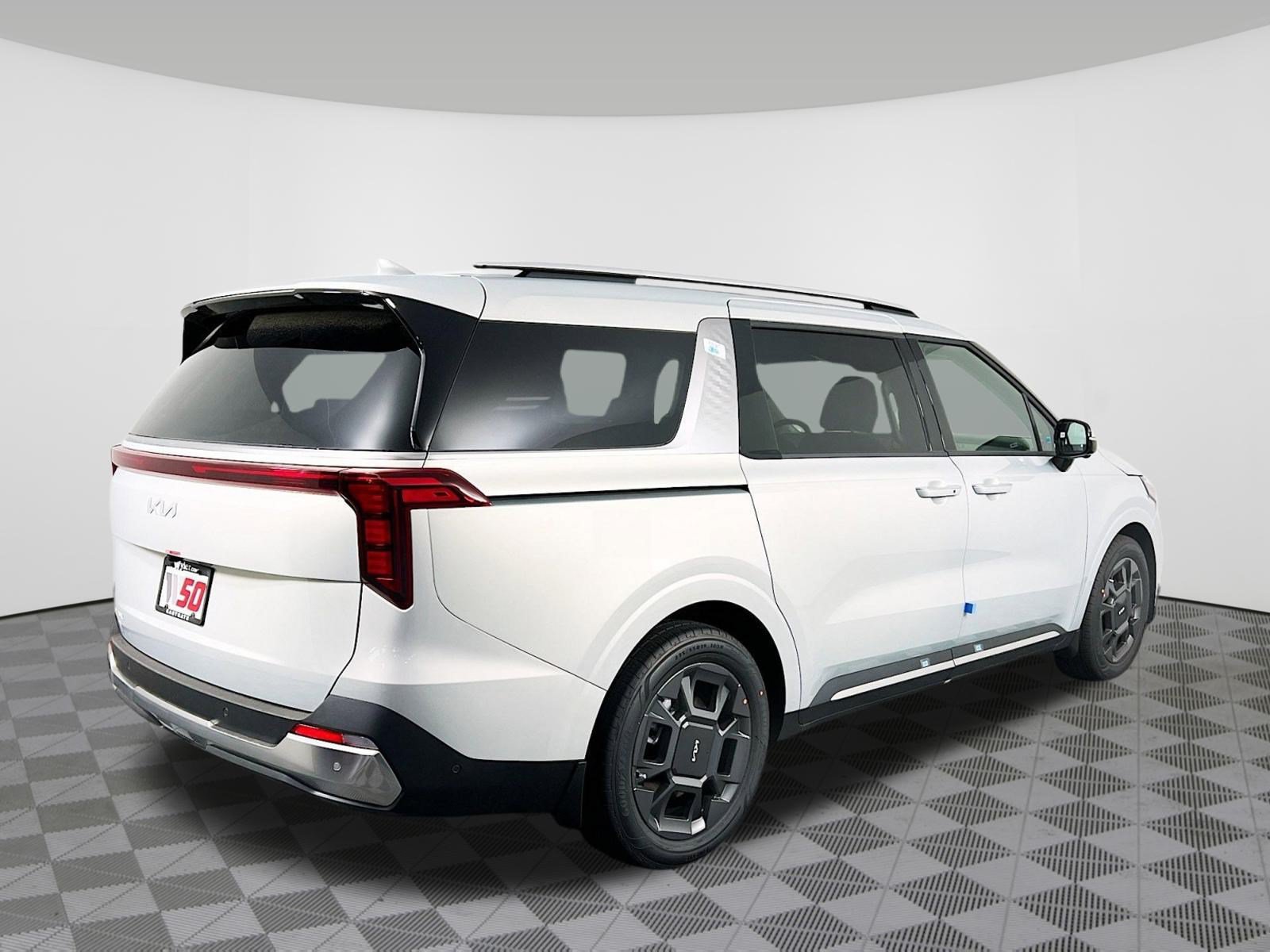 New 2025 Kia Carnival SX FWD image 33