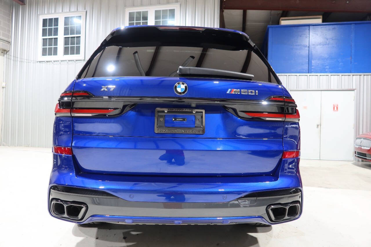 Used 2025 BMW X7 M60i AWD/4WD image 4