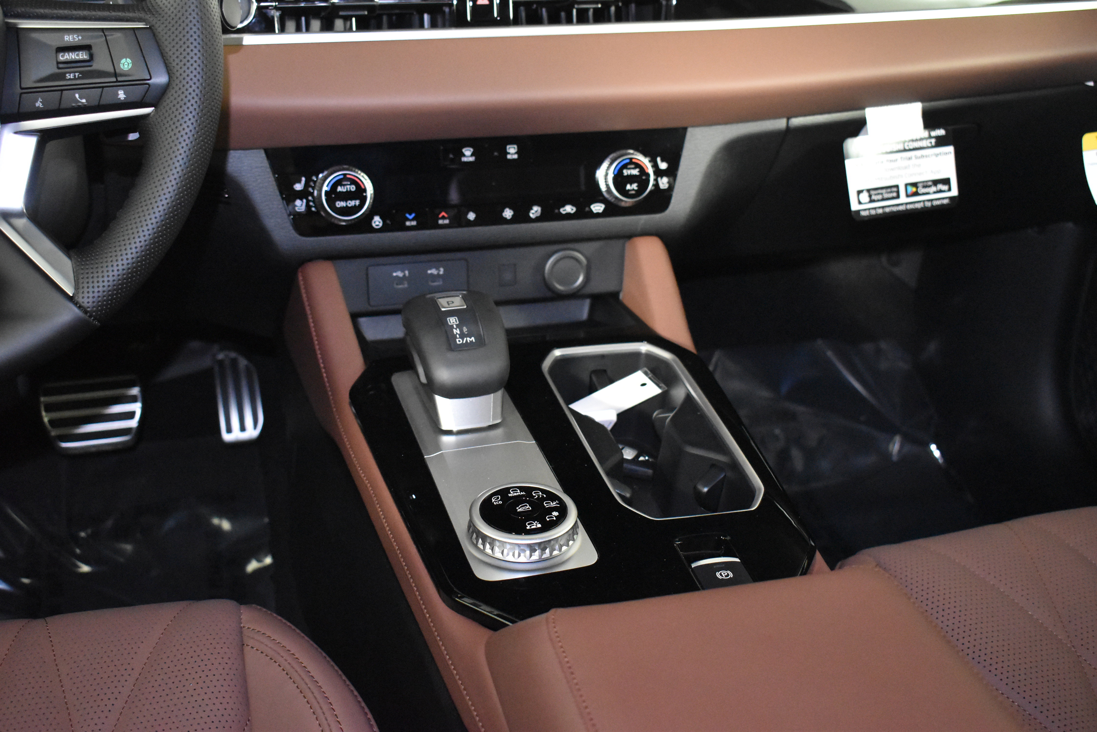 New 2025 Mitsubishi Outlander SEL image 13