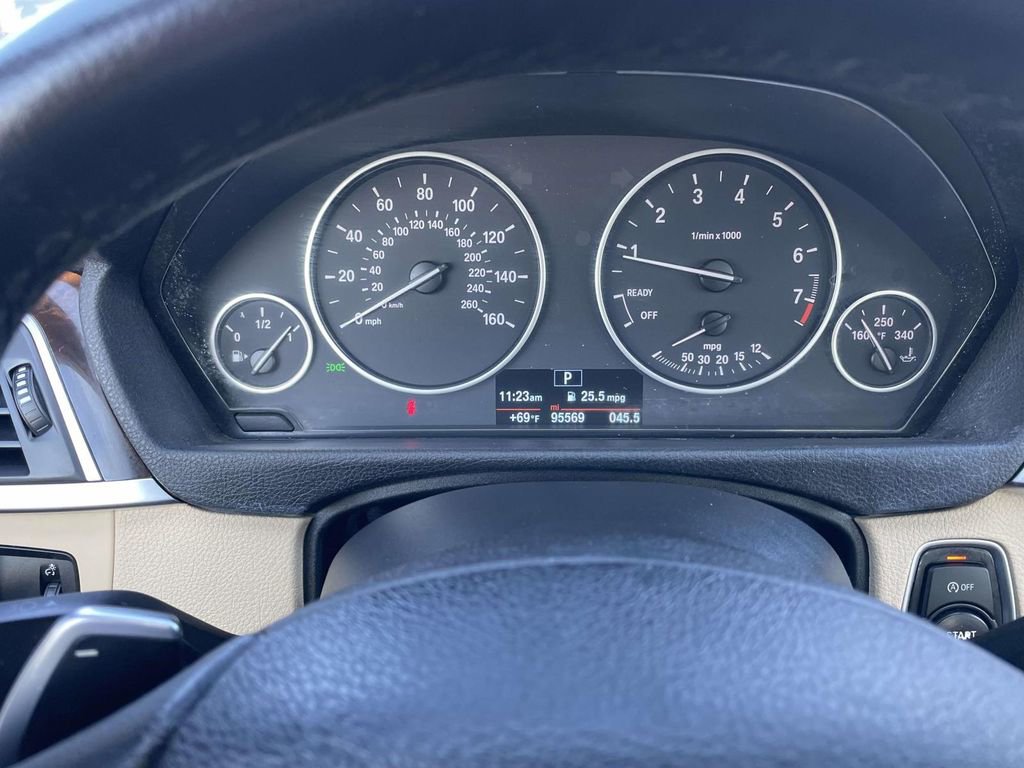 Used 2018 BMW 330i xDrive Sedan w/ Convenience Package image 38