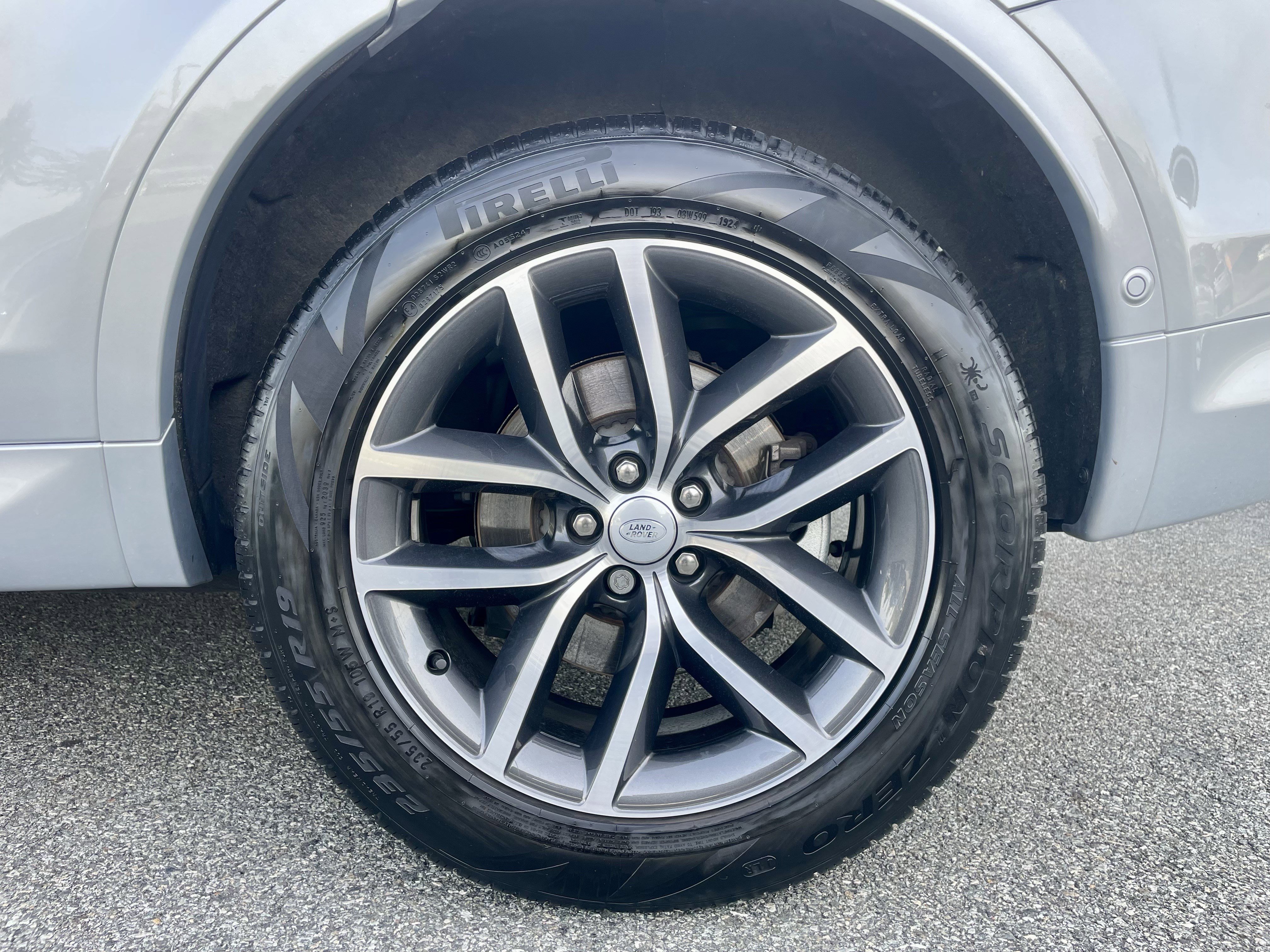Certified 2025 Land Rover Discovery Sport S AWD/4WD image 10