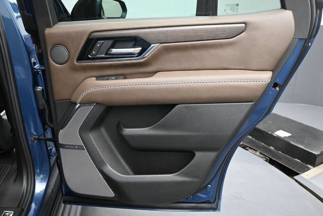 New 2026 GMC Yukon Denali Ultimate AWD/4WD image 15