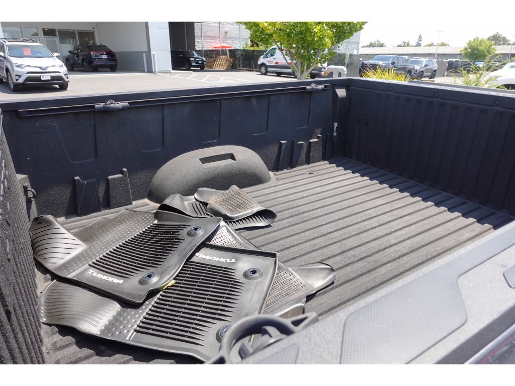 Used 2022 Toyota Tundra SR5 w/ SR5 Premium Package AWD/4WD image 27