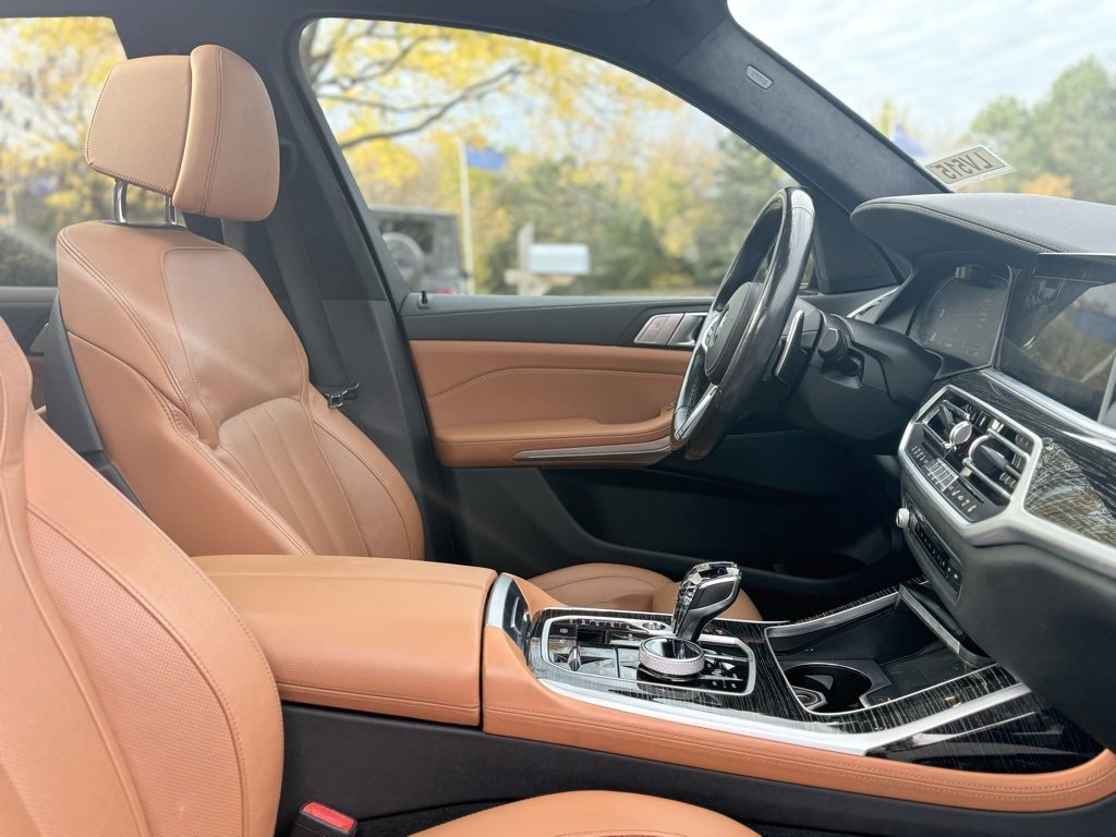 Used 2021 BMW X7 xDrive40i w/ M Sport Package image 27