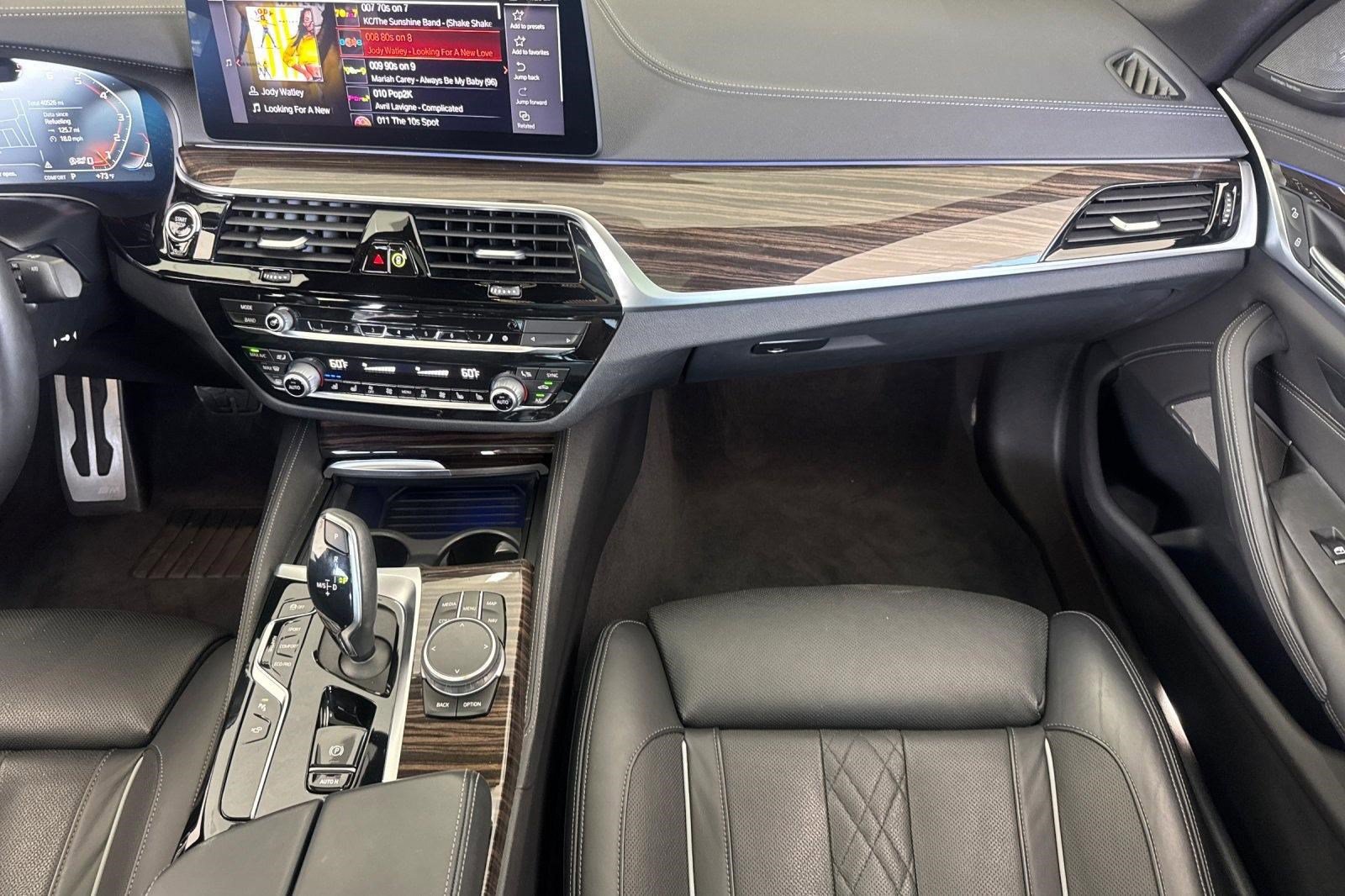 Used 2022 BMW M550i xDrive AWD/4WD image 30