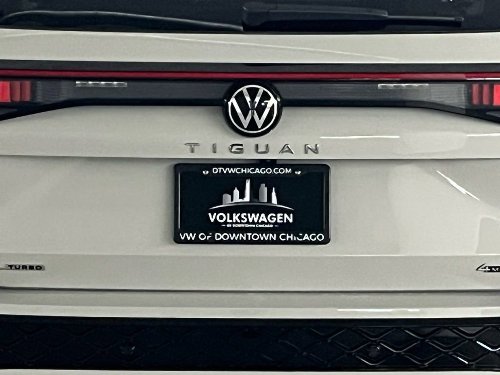 New 2026 Volkswagen Tiguan SEL R-Line image 36