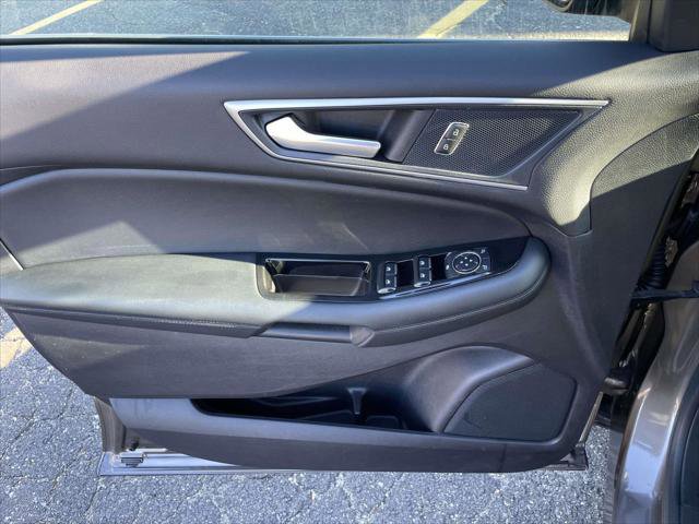 Used 2019 Ford Edge SEL w/ Equipment Group 201A image 16