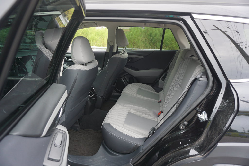 Used 2024 Subaru Outback Premium AWD/4WD image 14