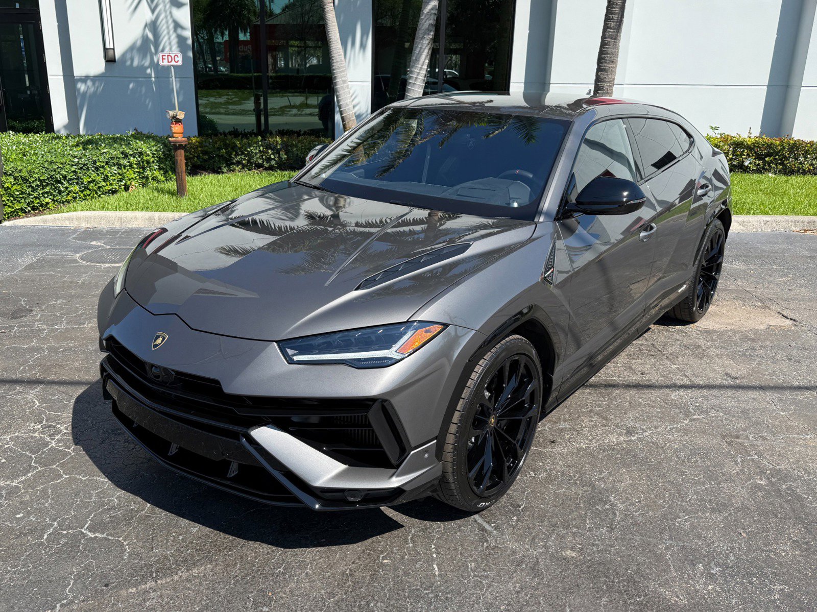 Used 2024 Lamborghini Urus S AWD/4WD image 10