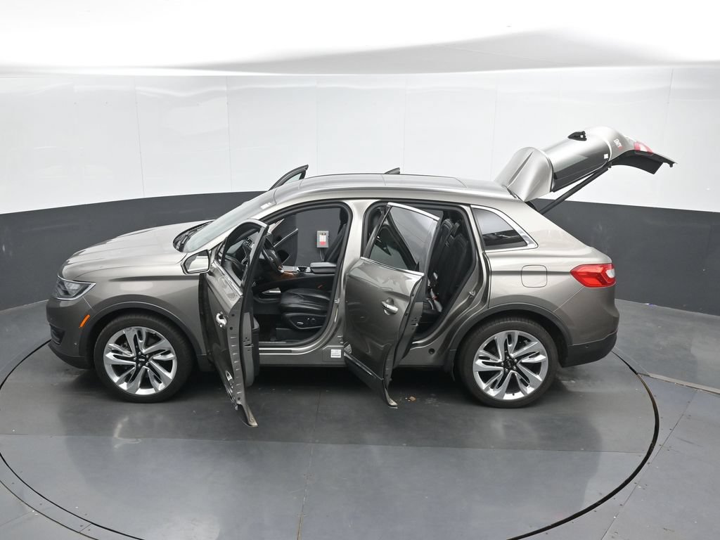 Used 2016 Lincoln MKX Reserve w/ Luxury Package AWD/4WD image 43