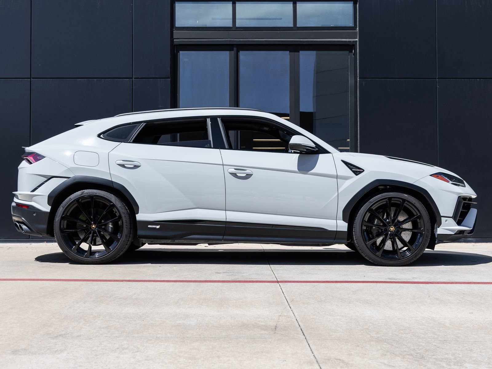 Used 2023 Lamborghini Urus S AWD/4WD image 10