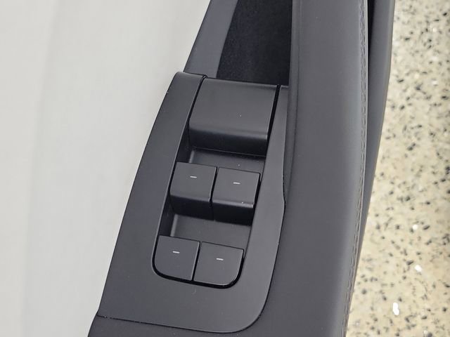 Used 2025 Tesla Model 3 Long Range RWD image 23