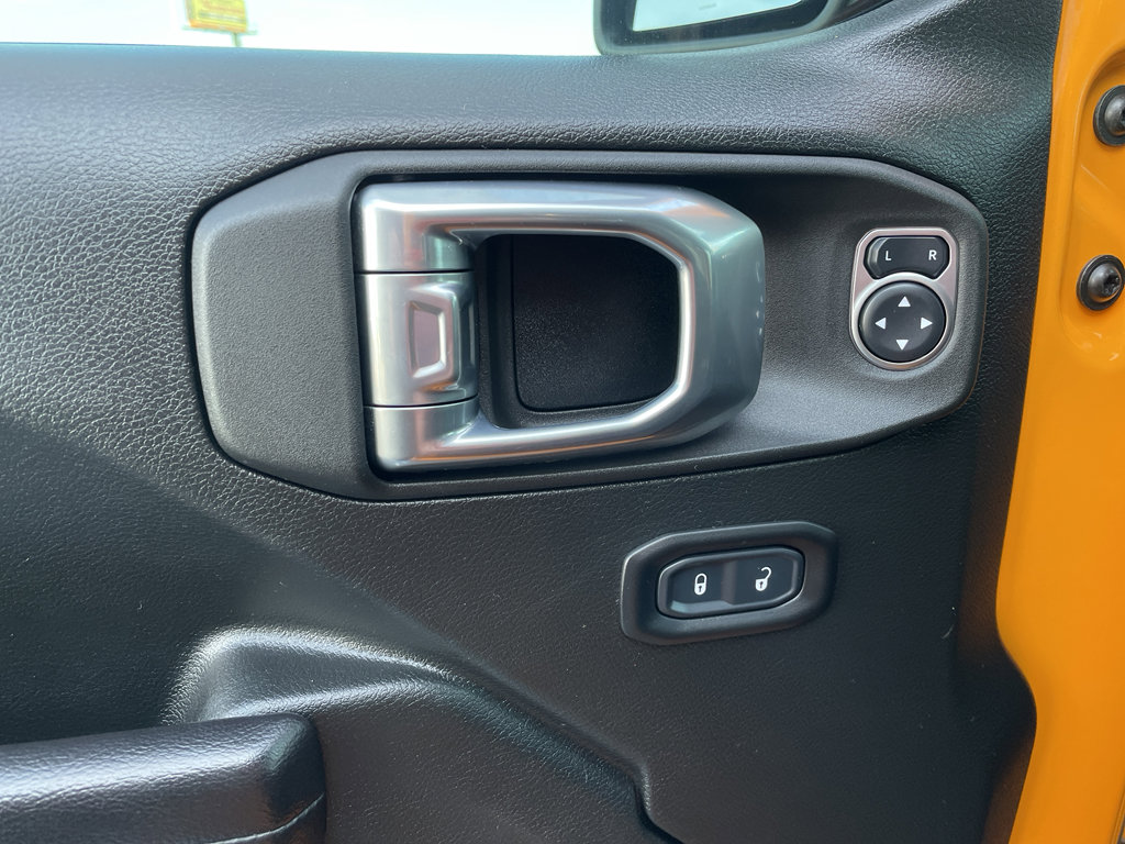 Used 2021 Jeep Wrangler Unlimited Rubicon 4xe w/ Steel Bumper Group image 9